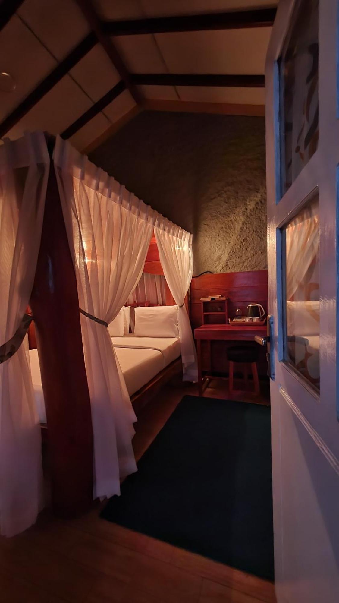 אלה Guest Inn Avendra מראה חיצוני תמונה