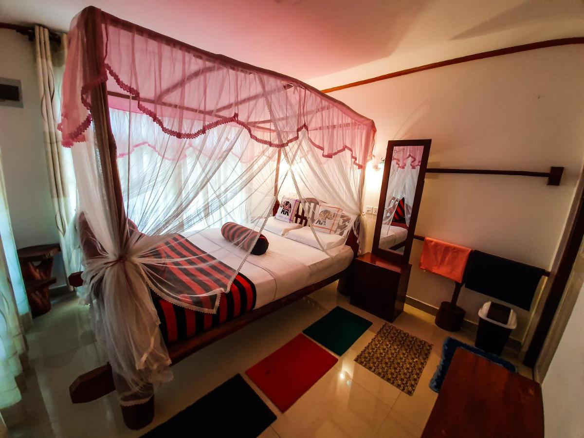 אלה Guest Inn Avendra מראה חיצוני תמונה