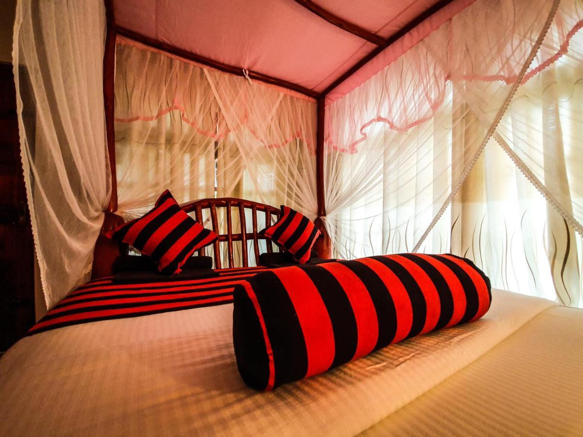 אלה Guest Inn Avendra מראה חיצוני תמונה